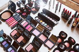 Makeup and Fashion - Category Image